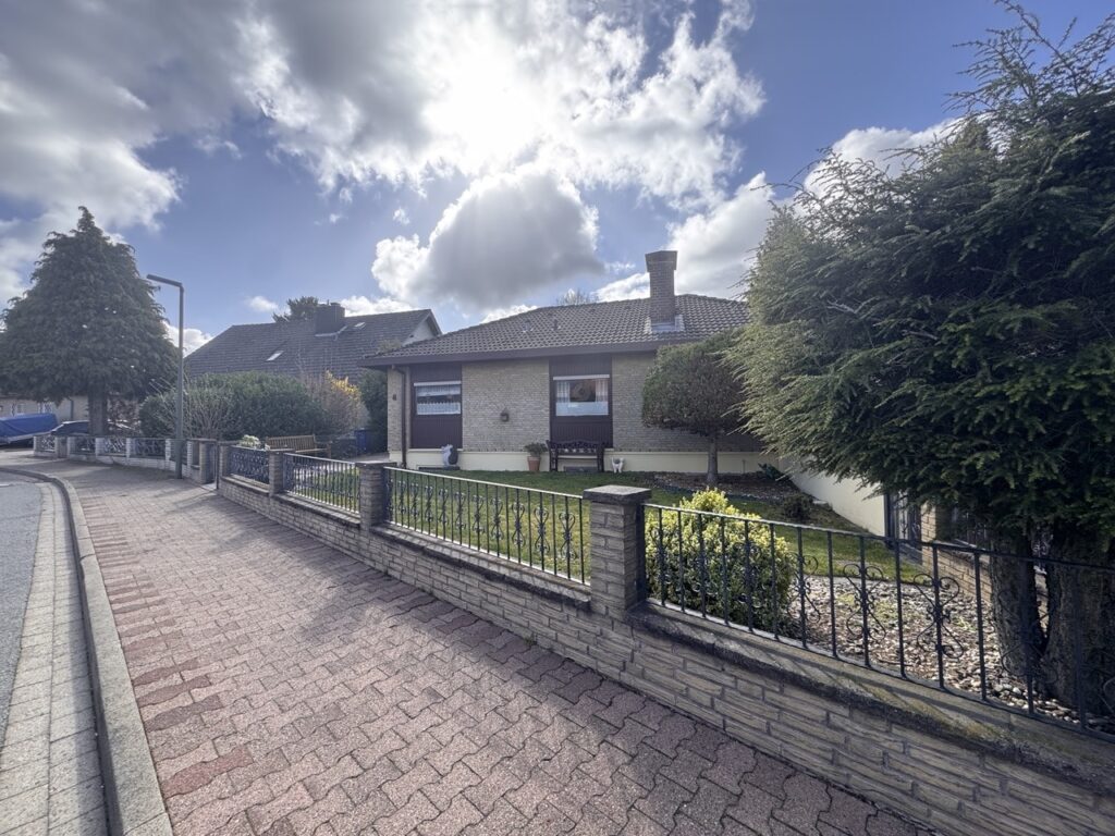 Weitere Außenansicht