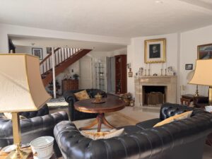 Wohnbereich mit Kamin