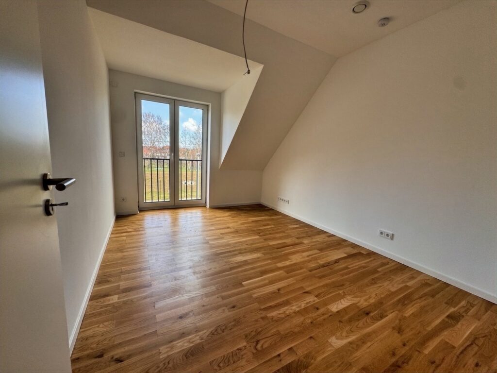 2.Kinderzimmer/Büro OG