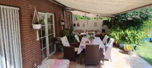 Terrasse mit Markise