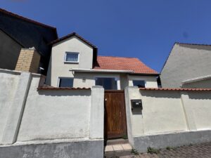 Eingangsbereich Grundstück