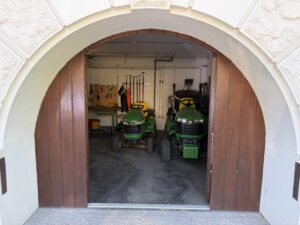 Garage 1