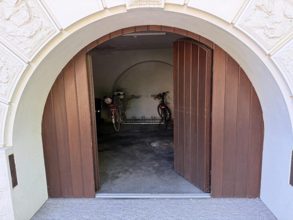 Garage 3