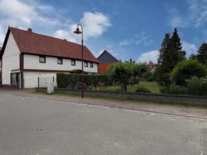 Straßenansicht Wohnhaus