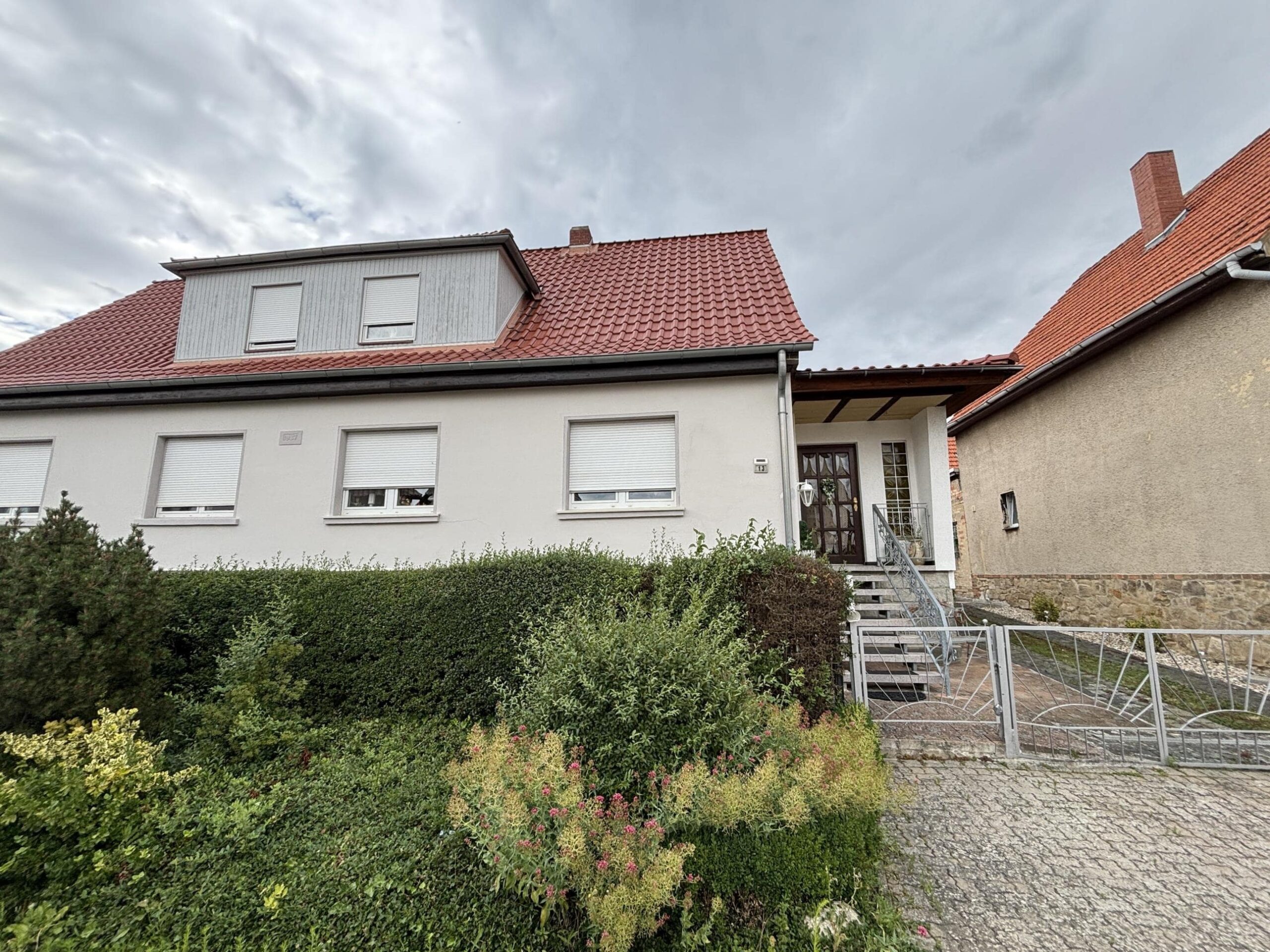 Straßenansicht