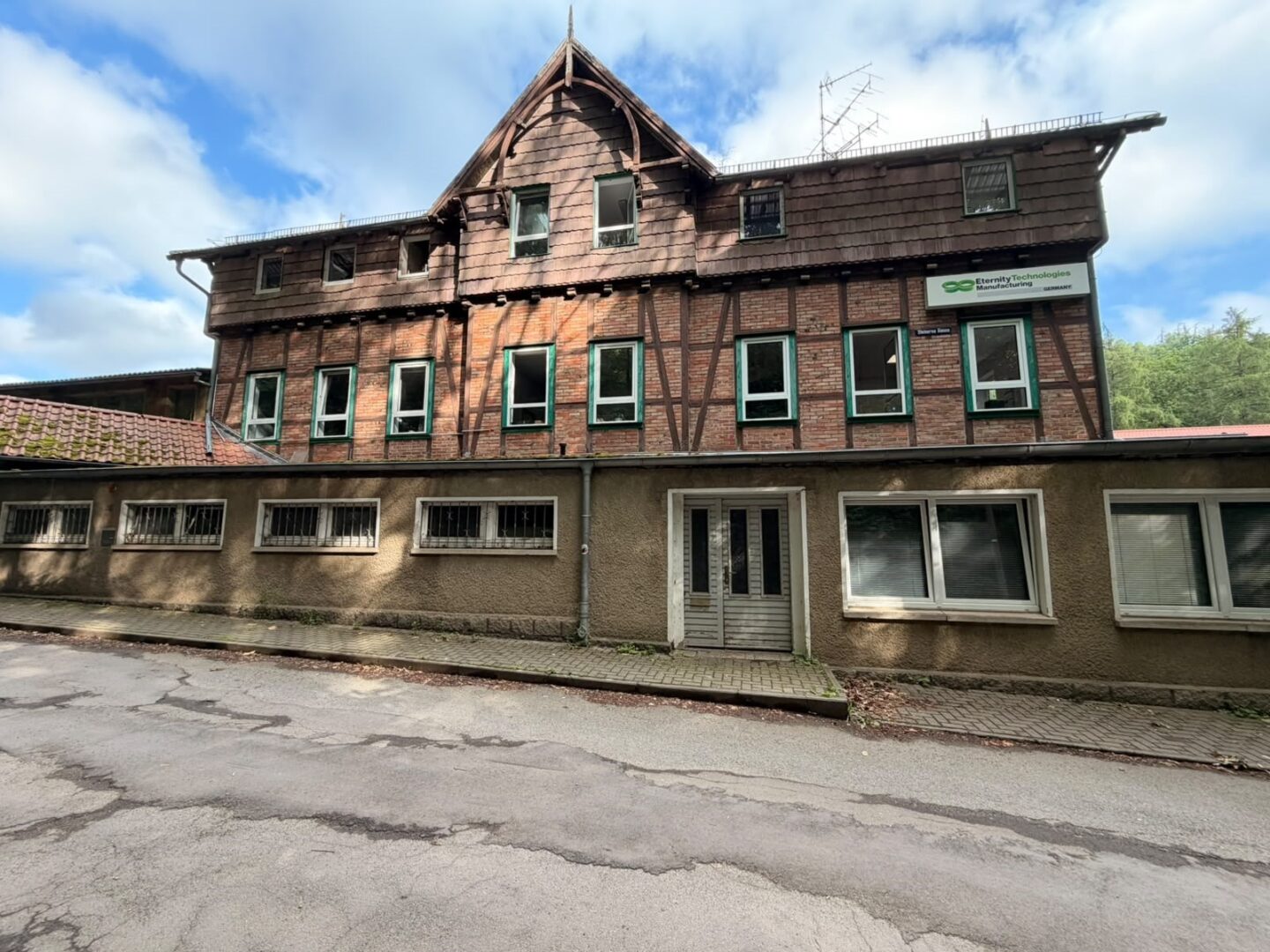 Verwaltungsgebäude Rückansicht