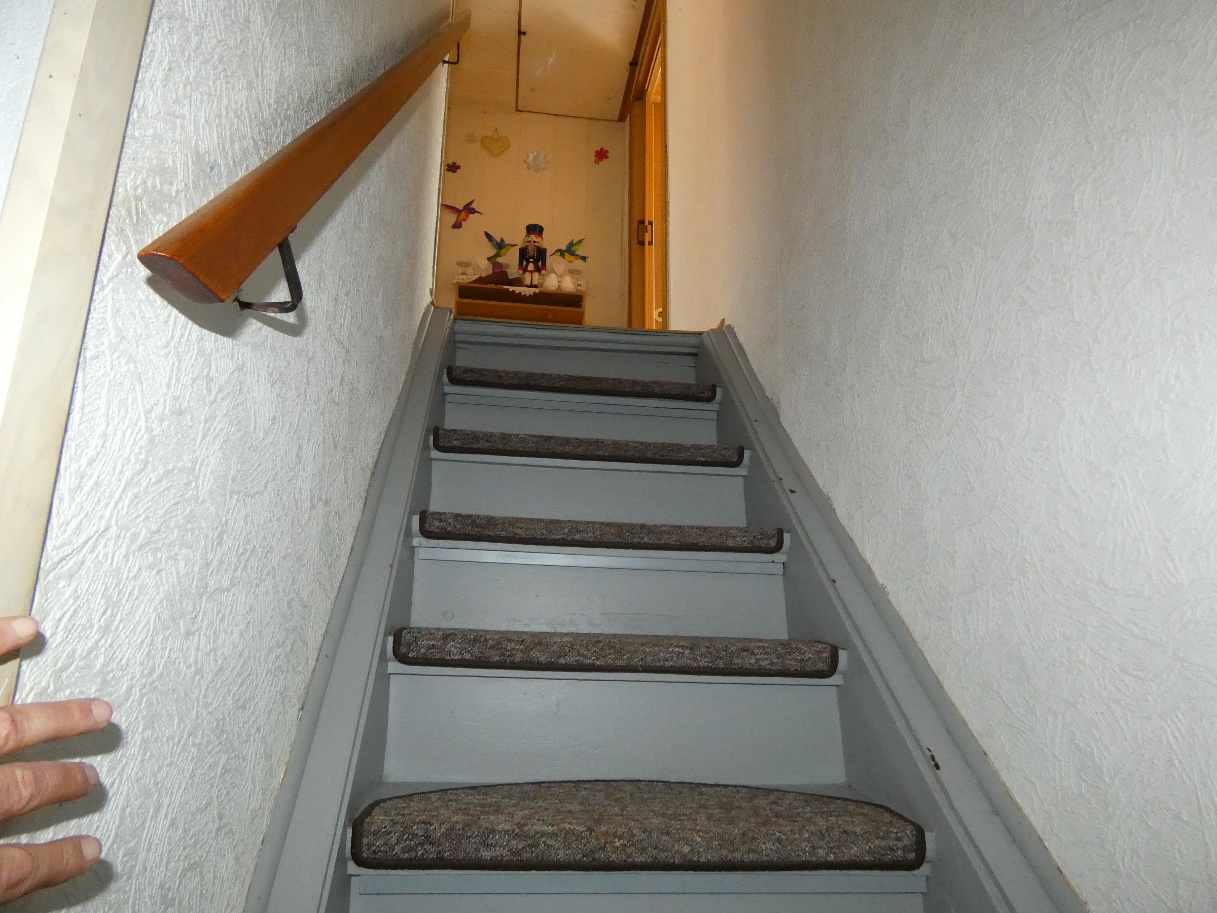 Treppe zum Dachgeschoss