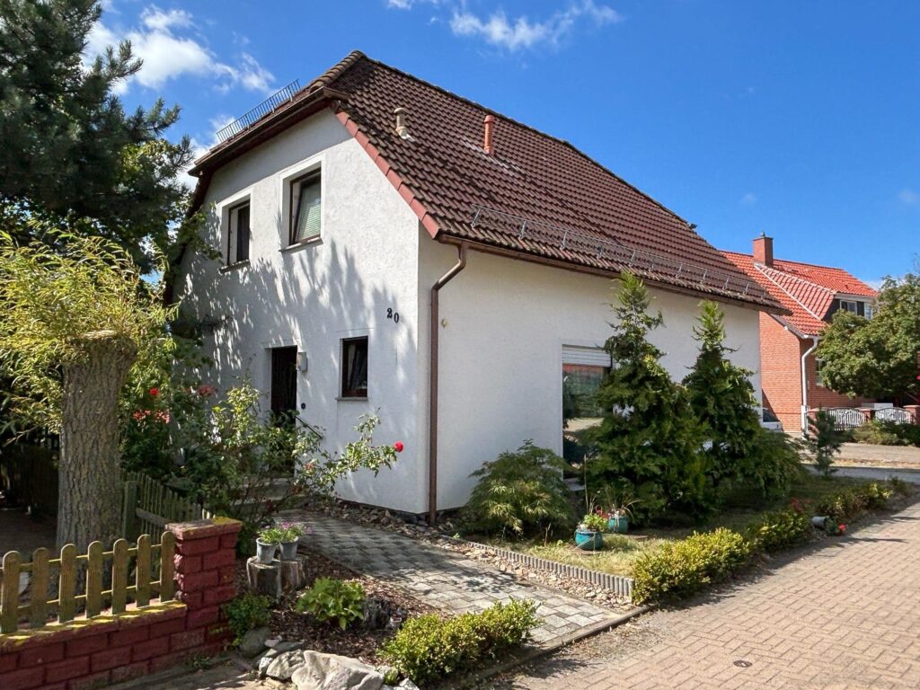 Straßenansicht