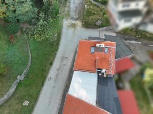 Luftaufnahme Richtung Wald